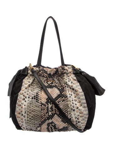 Tessuto Nylon Python Print Nylon Bag