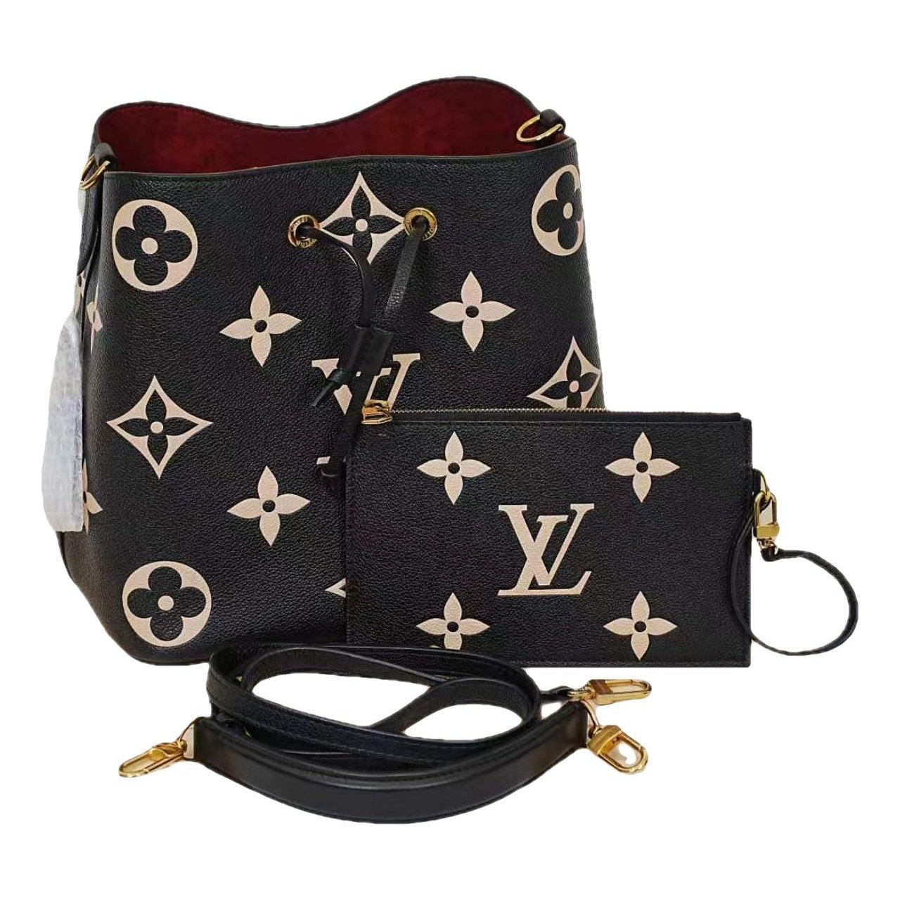 NéoNoé leather handbag