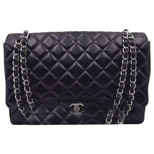 Chanel Timeless/Classique leather crossbody bag