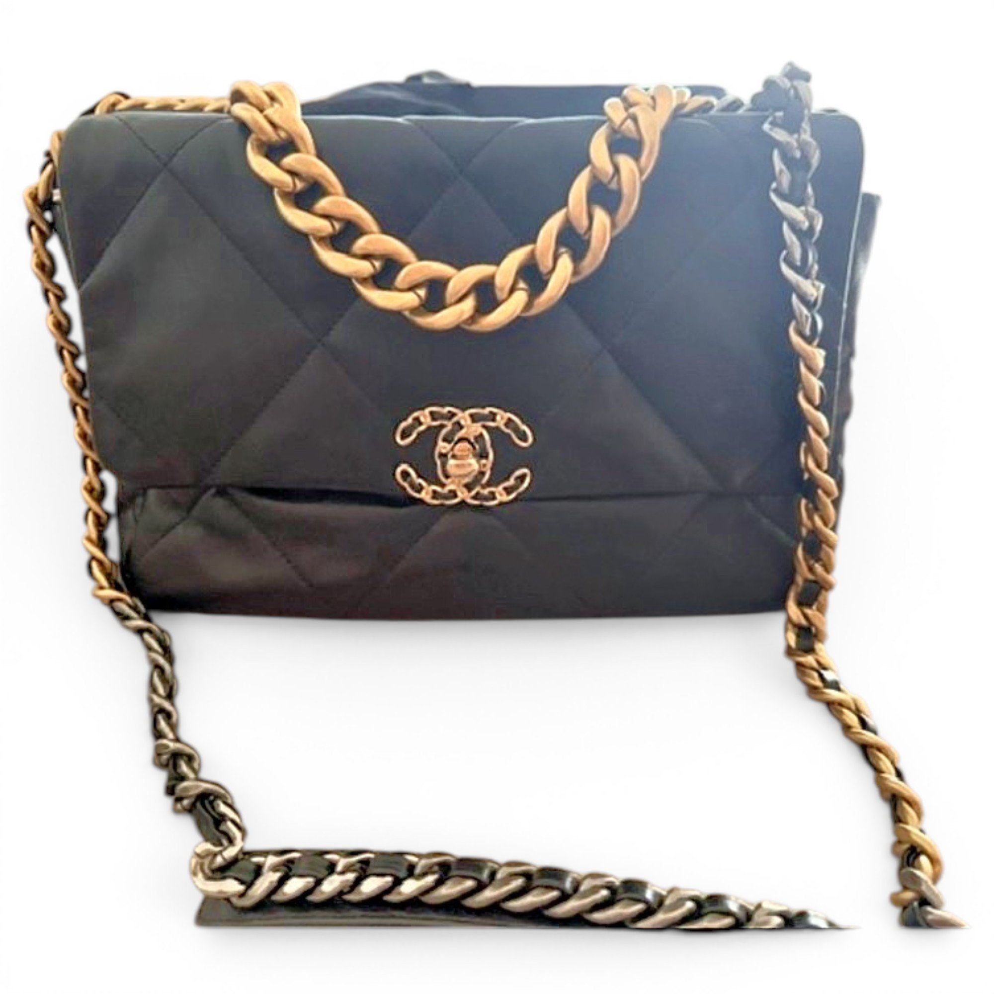 Chanel 19 leather handbag