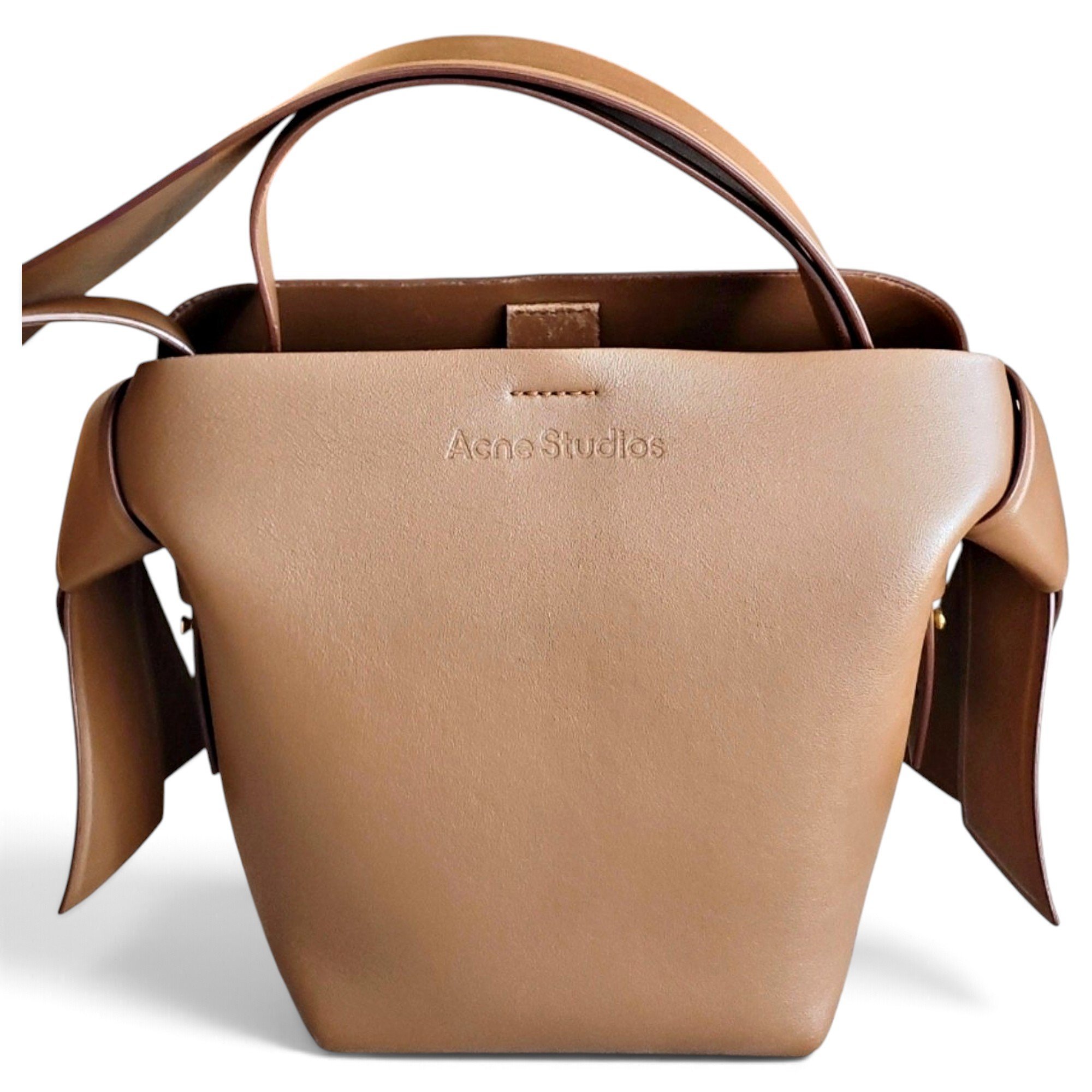 Musubi leather handbag