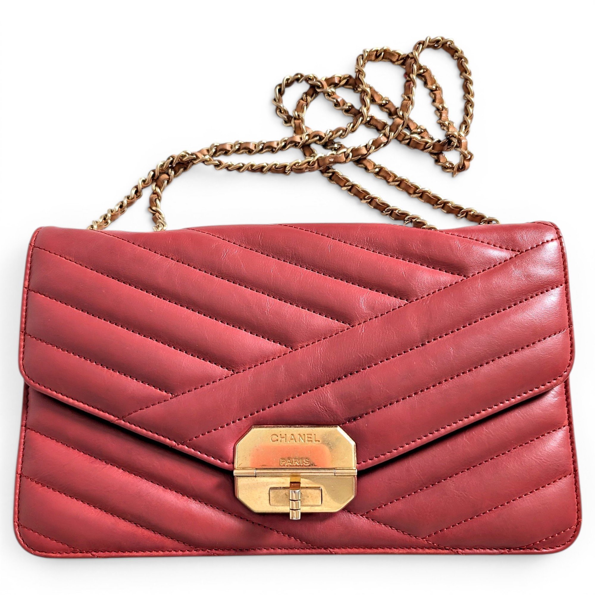 Wallet On Chain Timeless/Classique leather crossbody bag