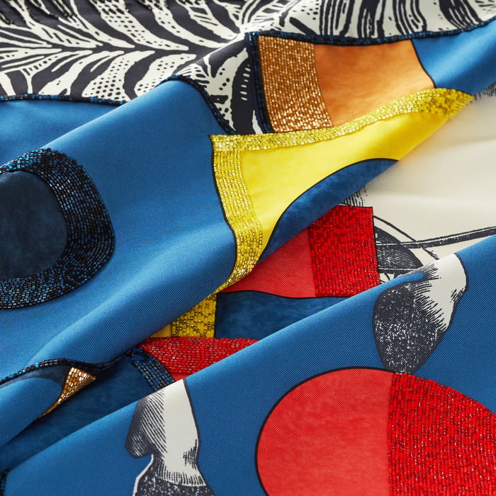 Embroidered Cavalier En Formes Scarf 90