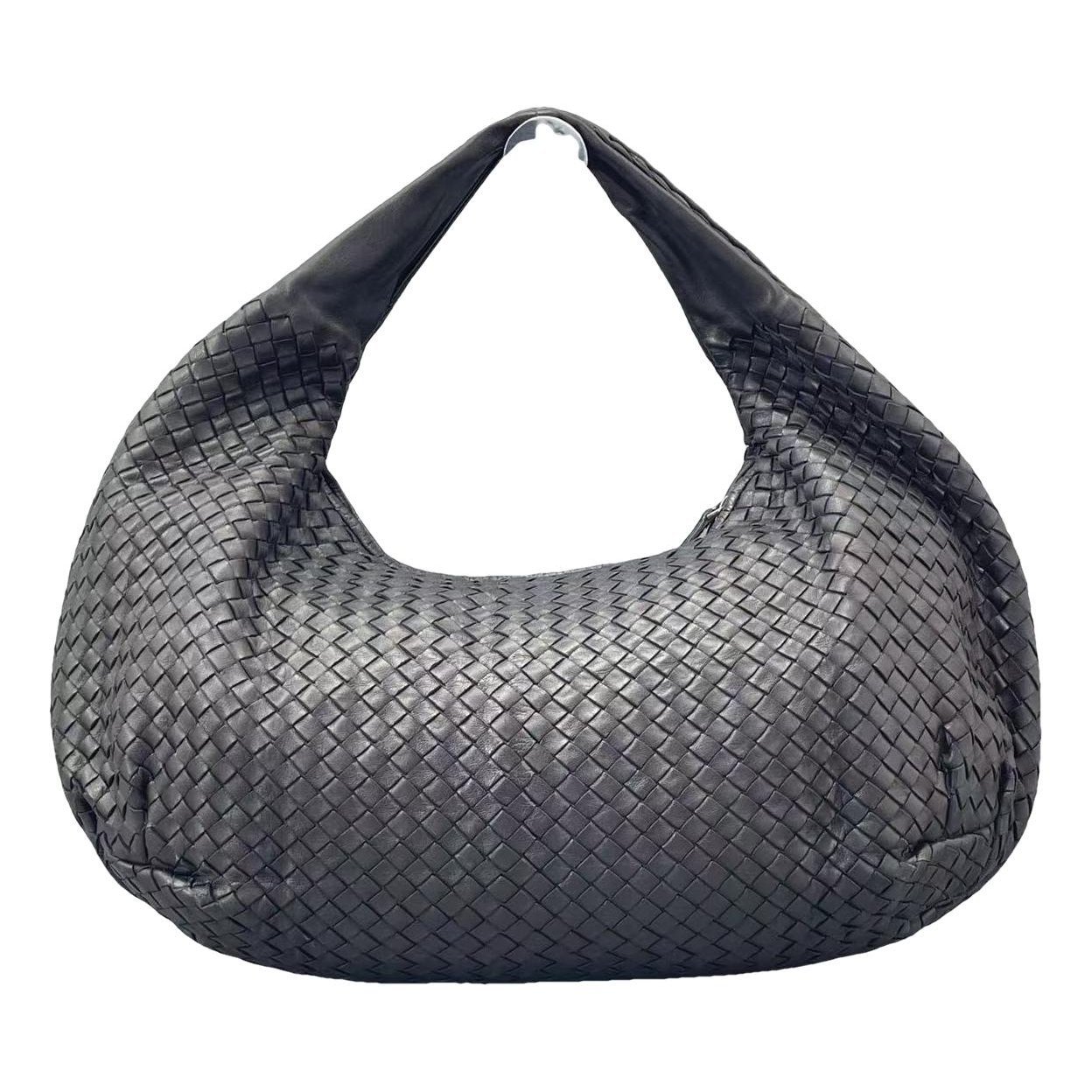 Veneta leather handbag