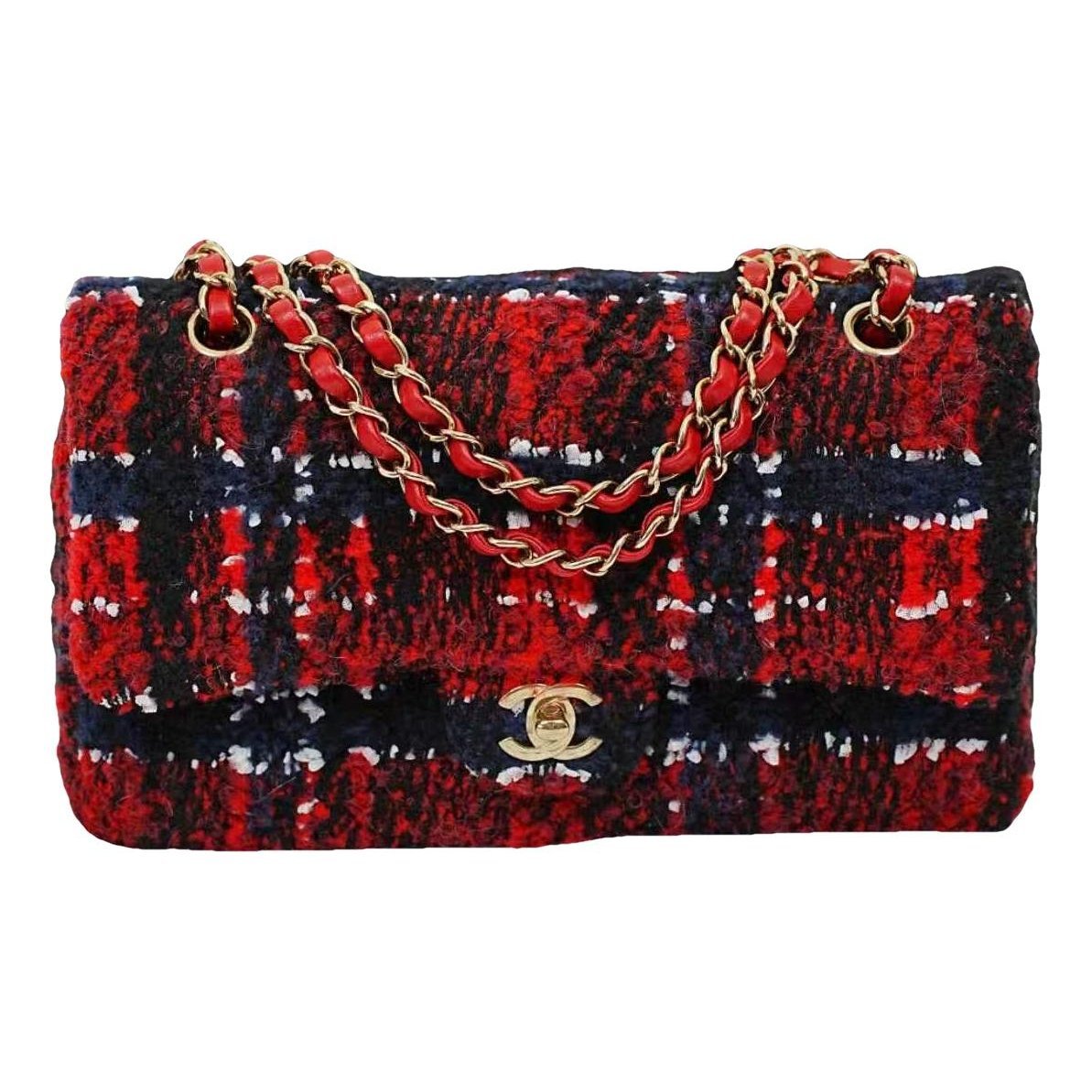 Timeless/Classique tweed crossbody bag