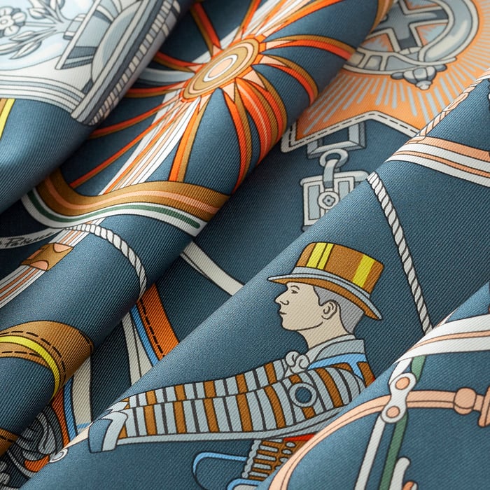 Stately Wheels Scarf 90
