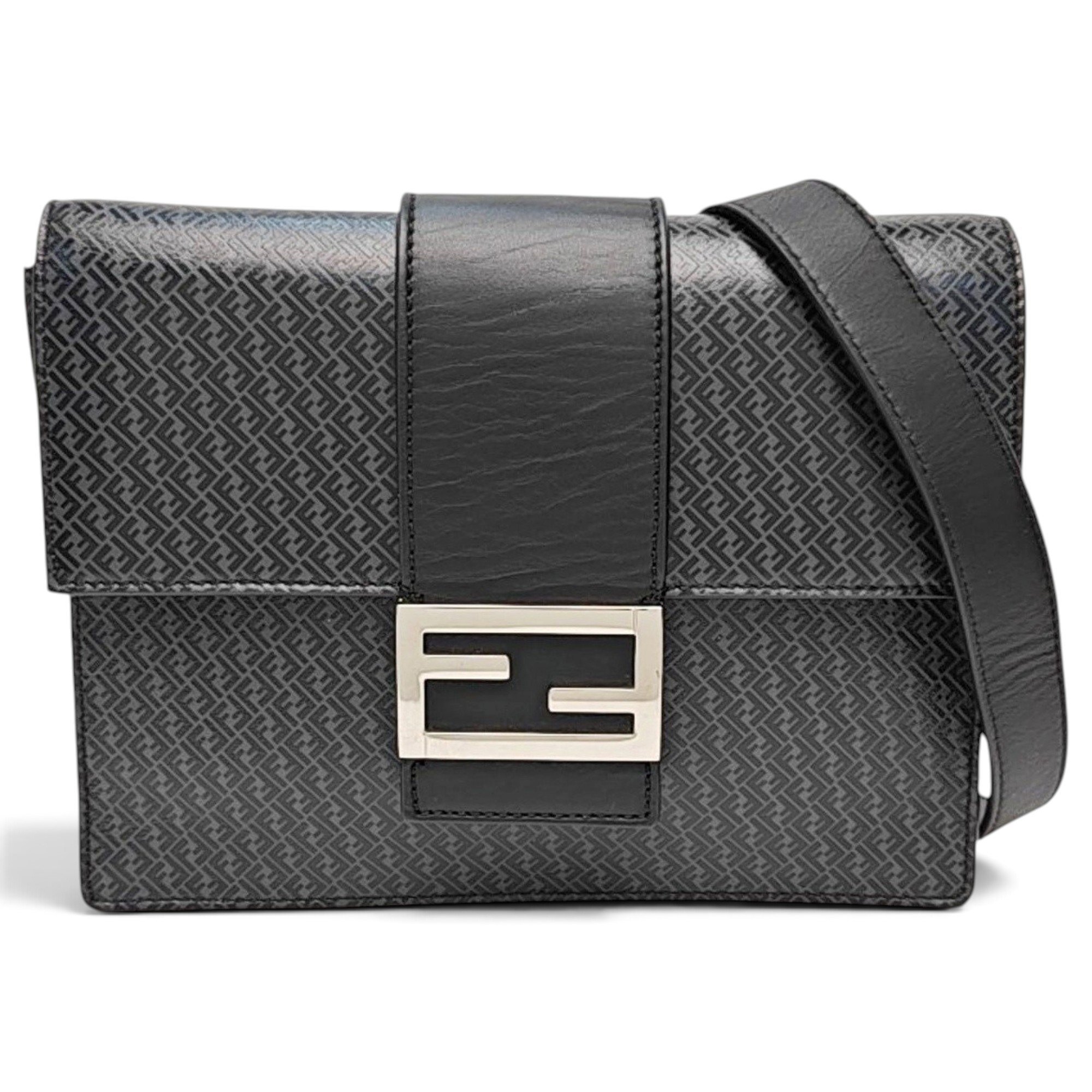 Baguette leather handbag