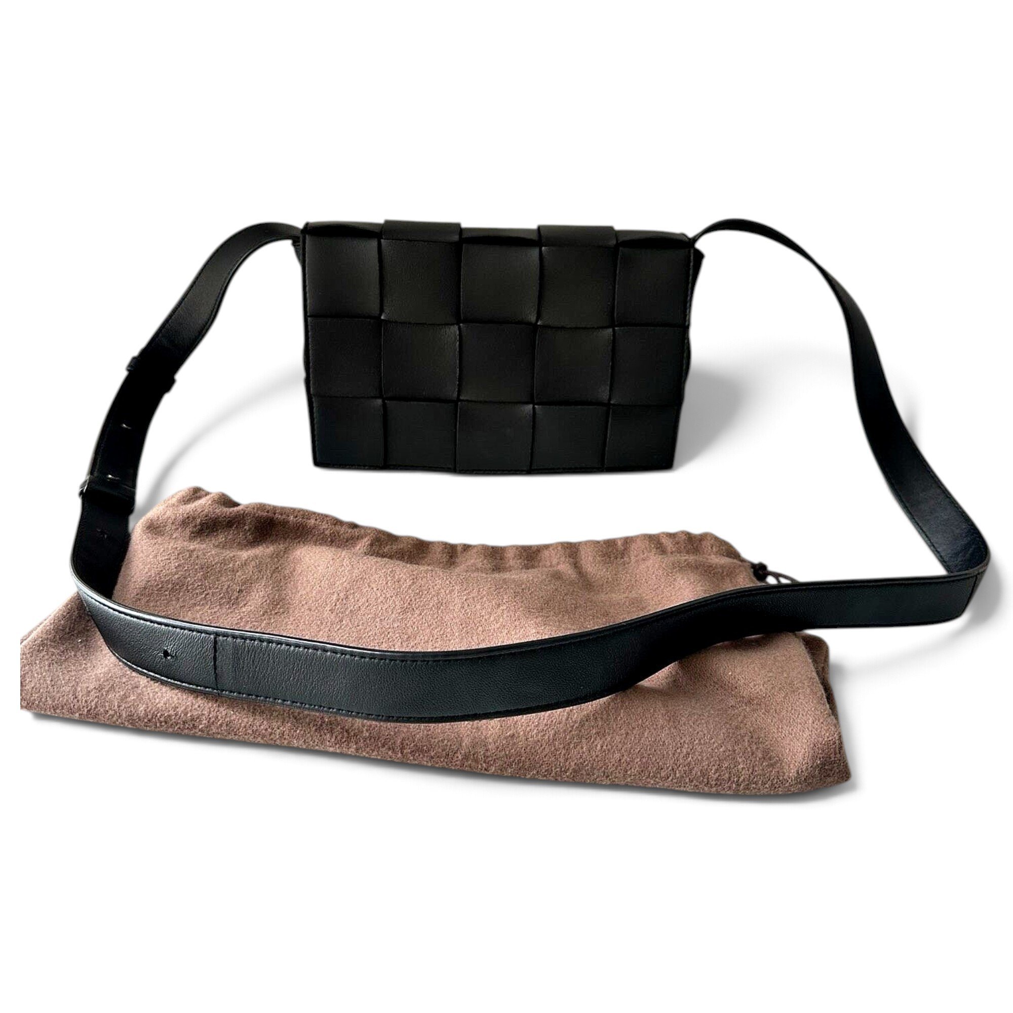 Cassette leather crossbody bag