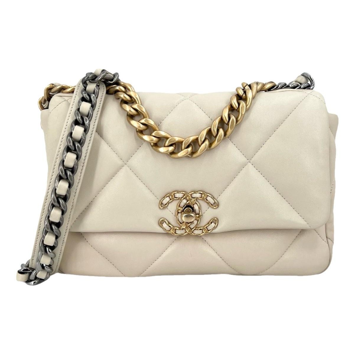 Chanel 19 leather handbag