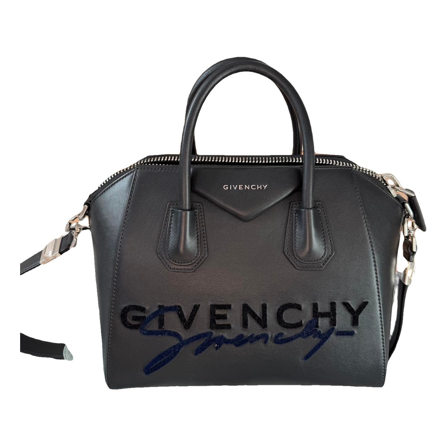 Antigona leather handbag