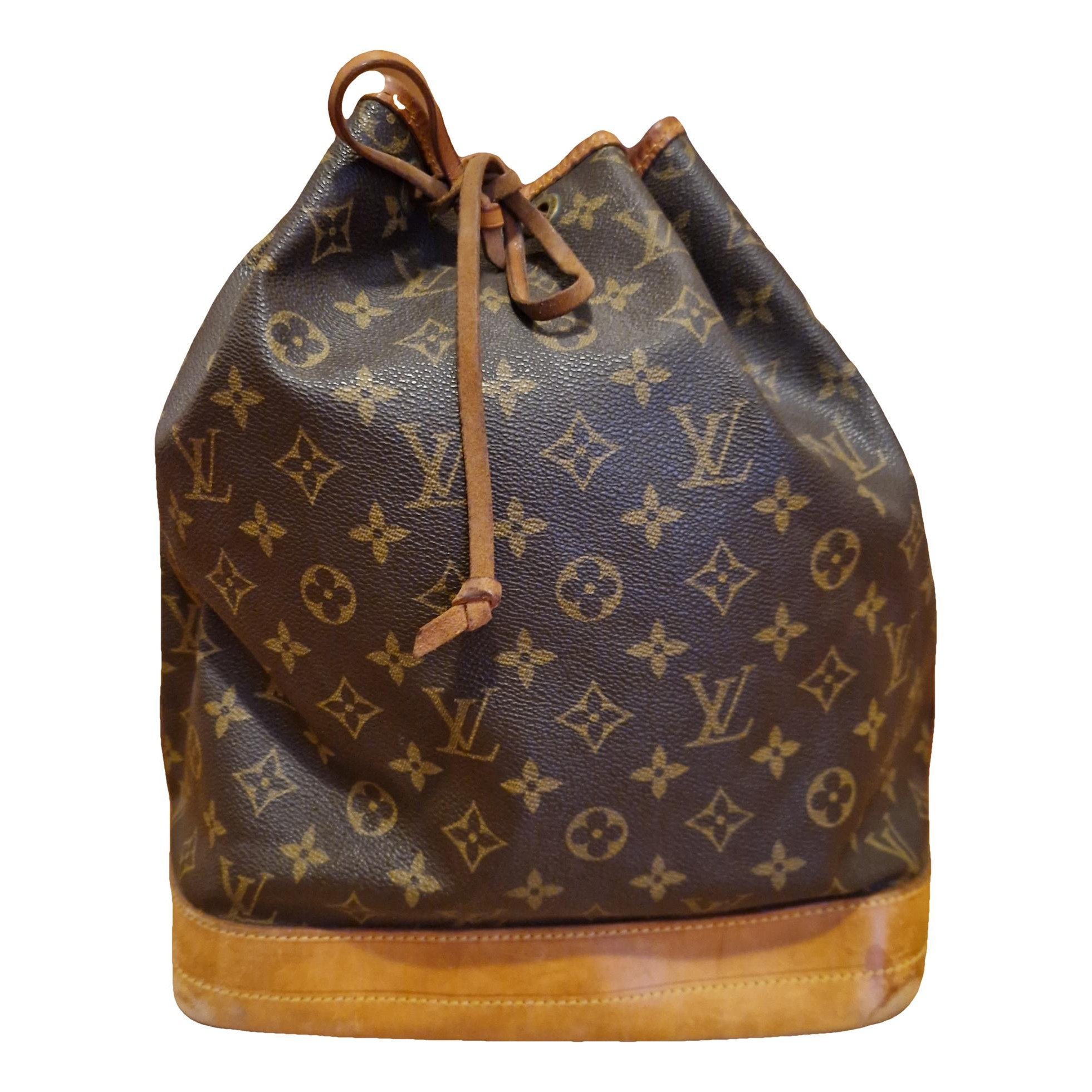 Noé leather handbag