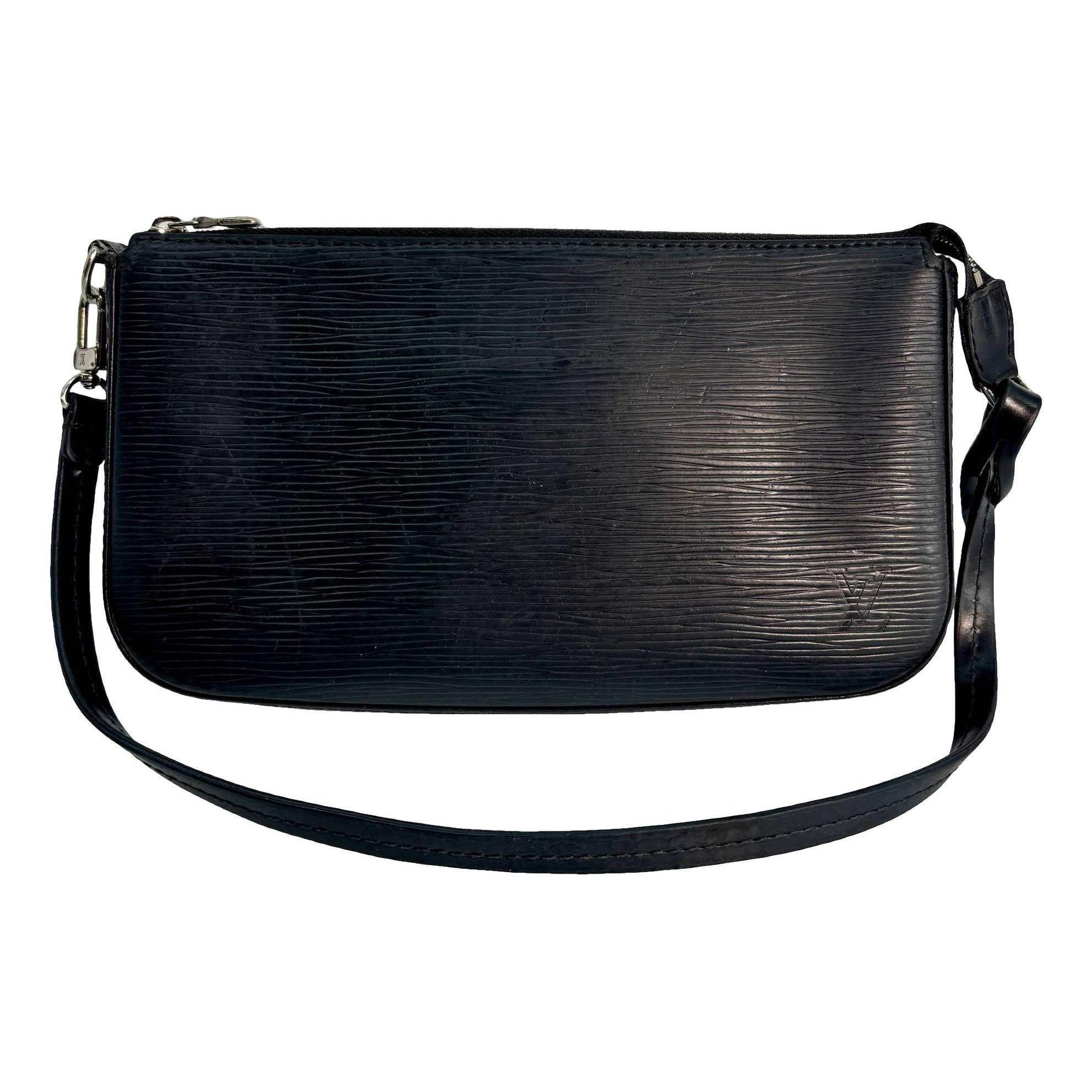 Pochette Accessoire leather handbag