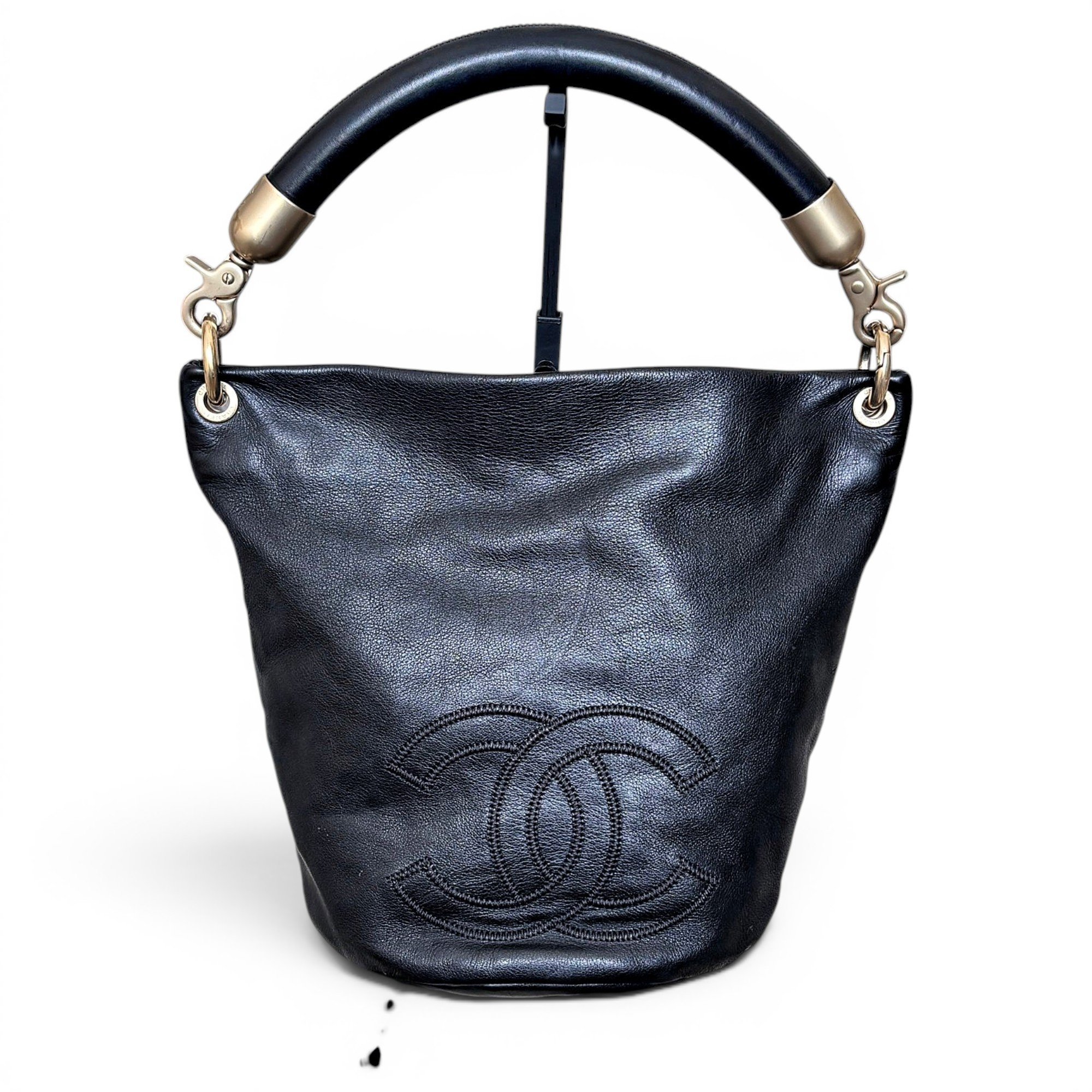 Leather handbag