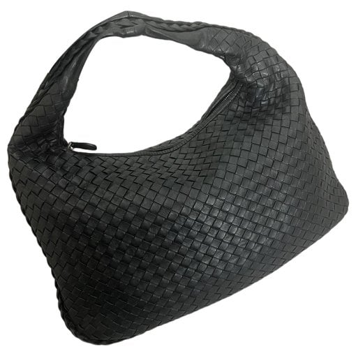 Veneta leather handbag