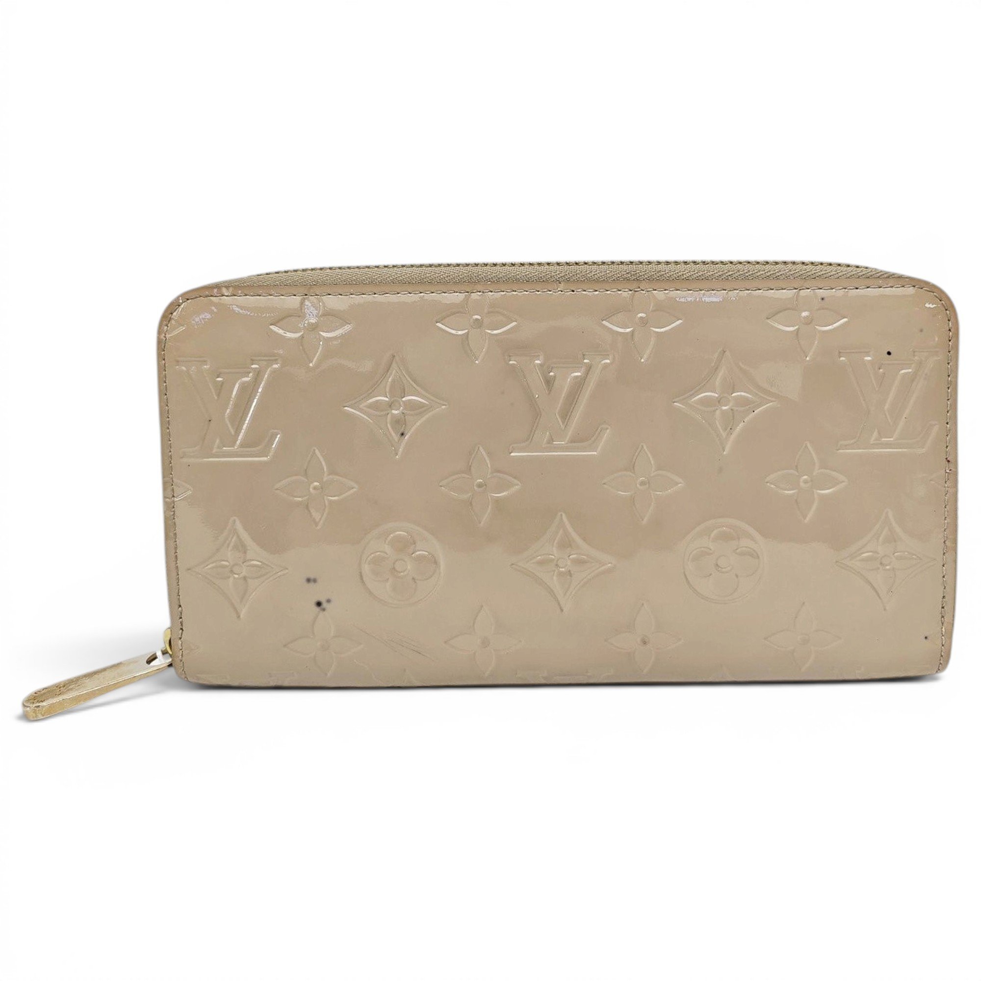 Patent leather handbag