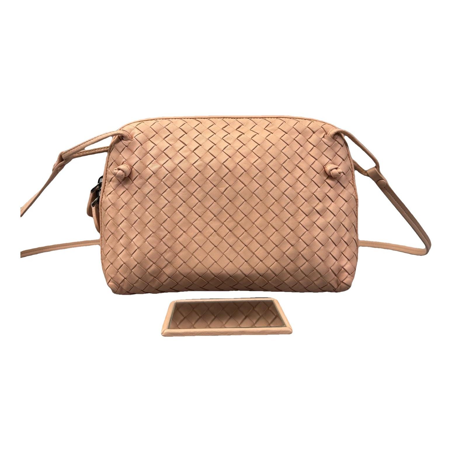 Loop leather handbag
