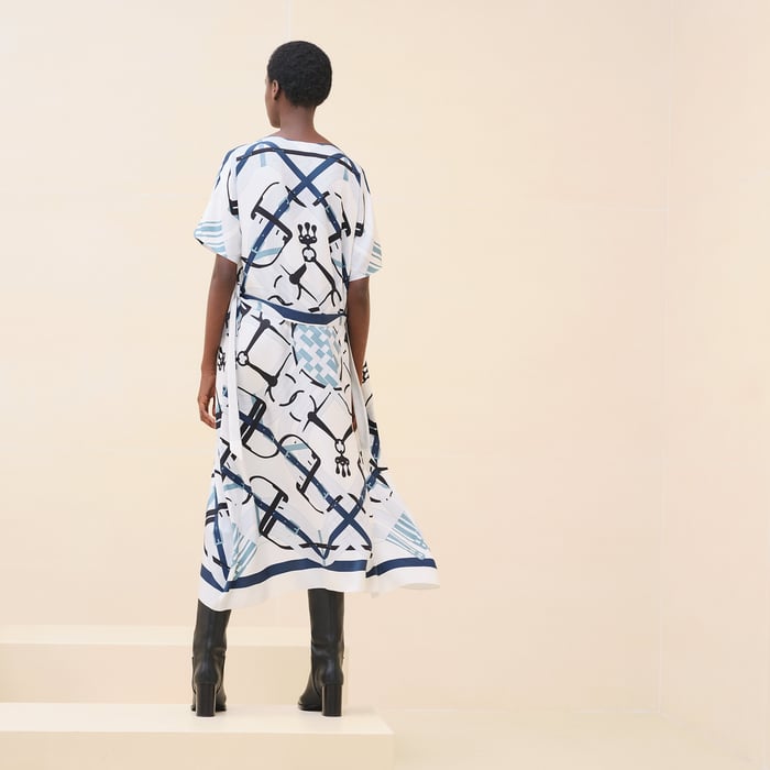 Blanc Naturel "Mors a Jouets Detoure" Belted Caftan