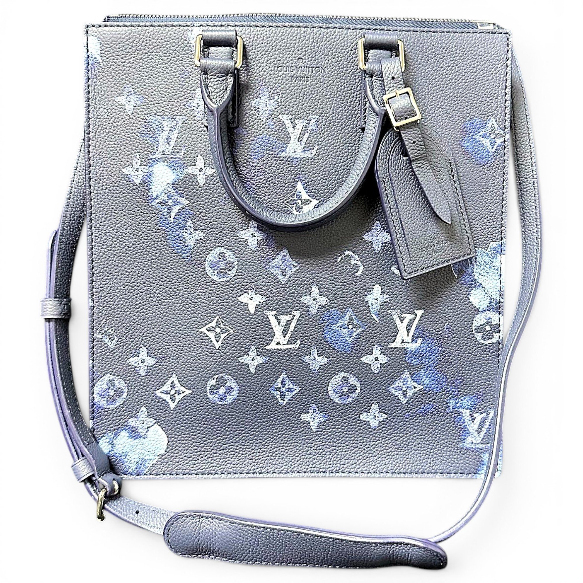 Plat leather handbag