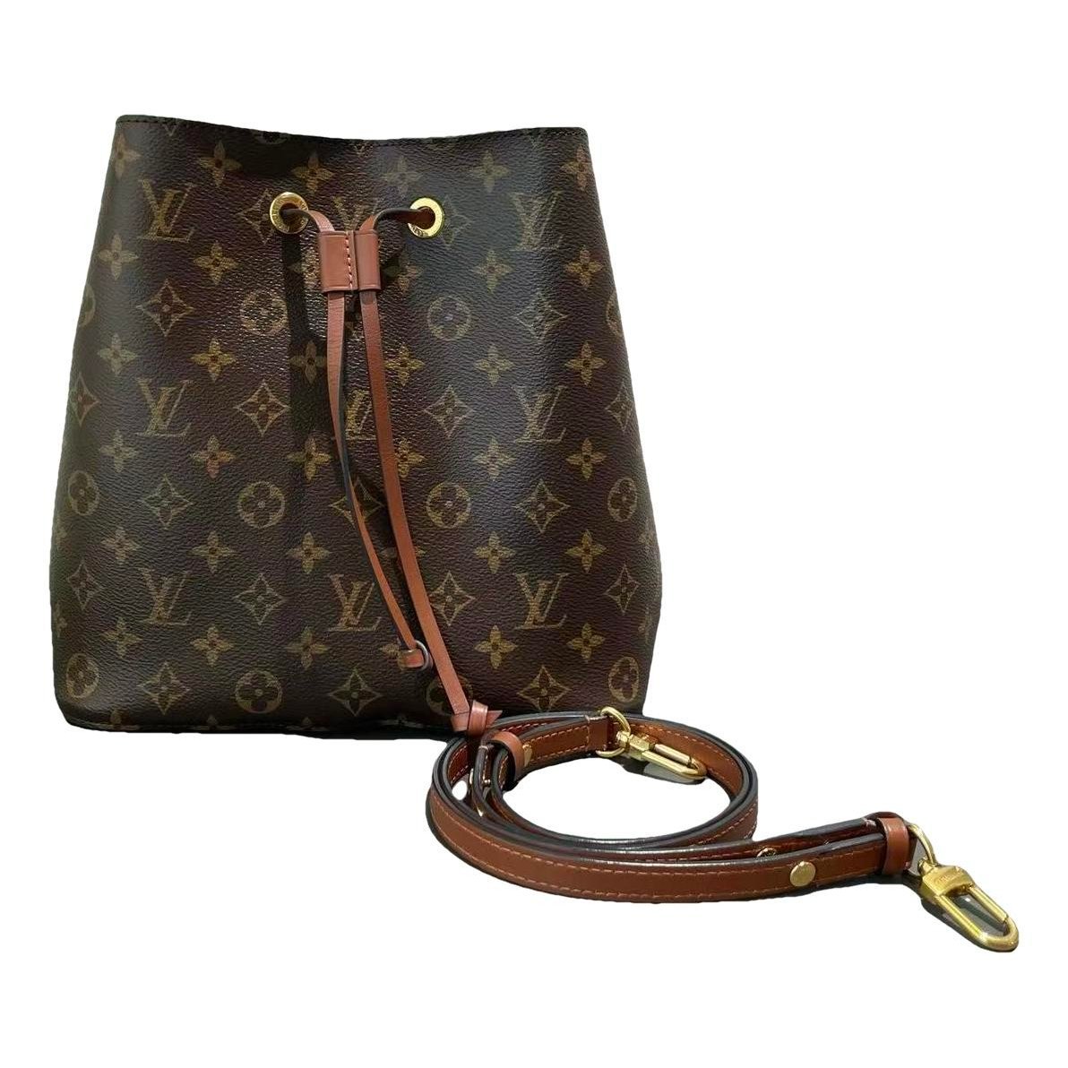 NéoNoé leather handbag