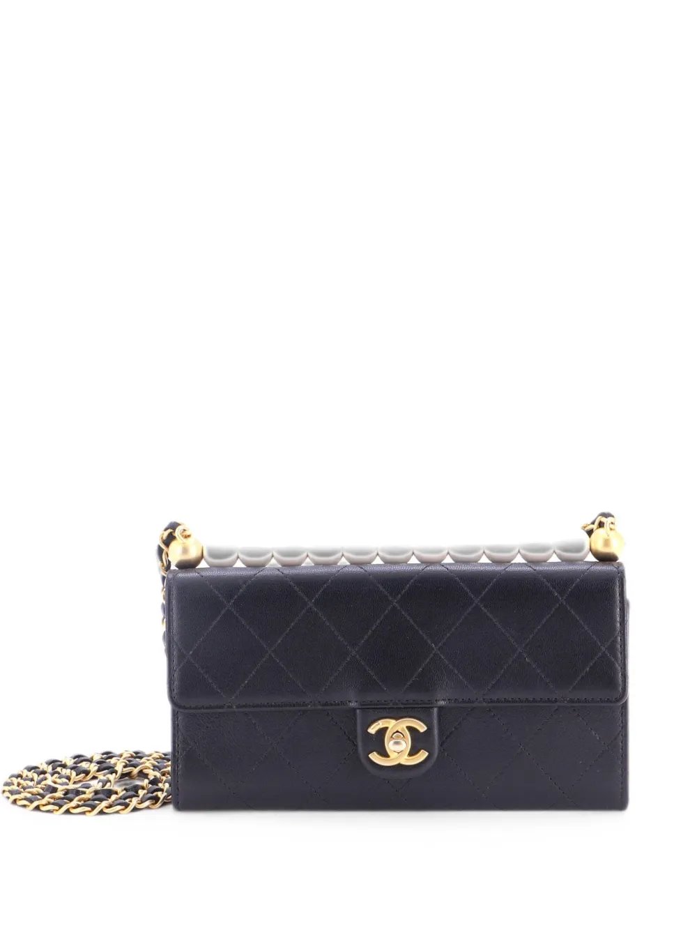Chic Pearls Clutch with Chain Quilted Goatskin crossbody bag