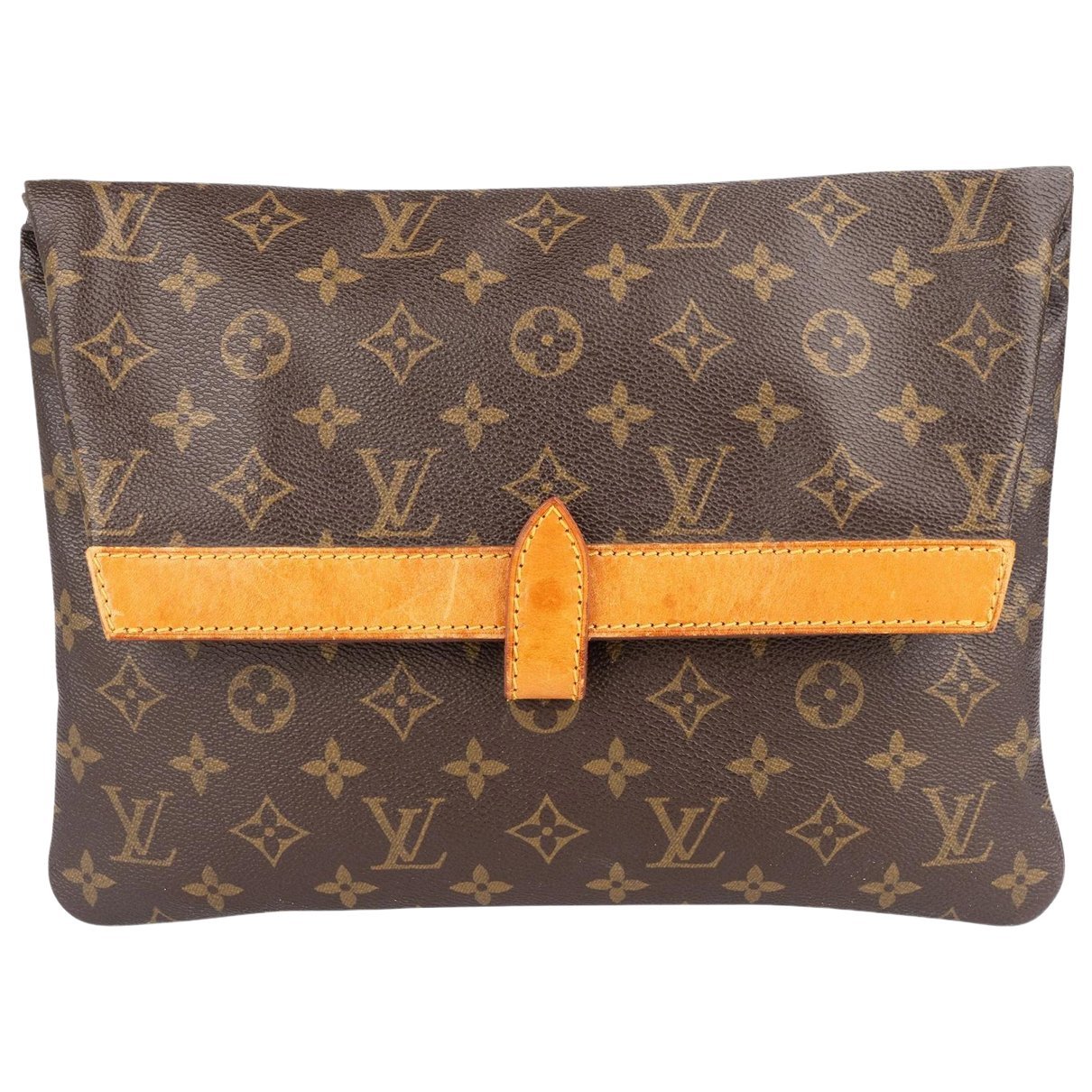 Leather clutch bag