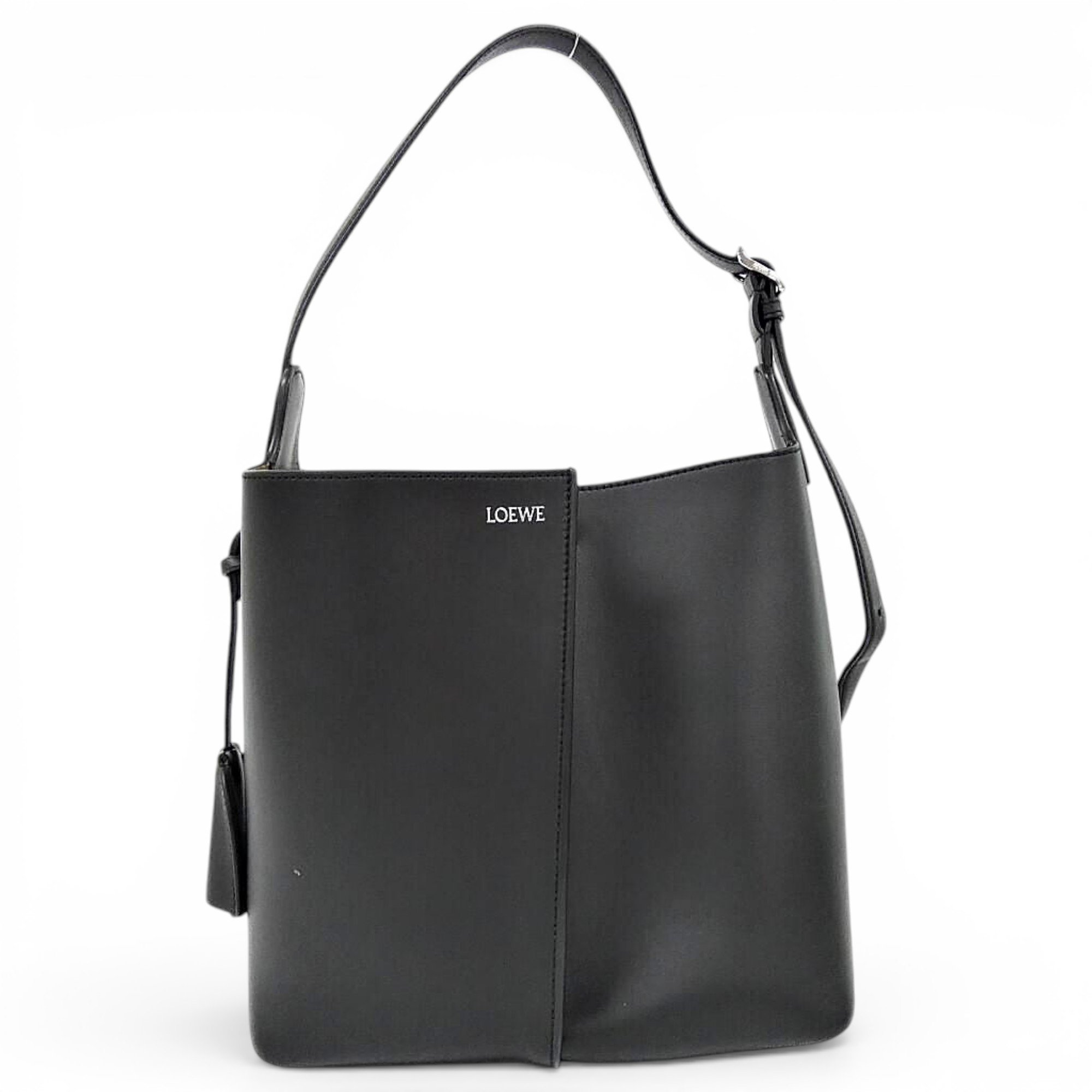Ruk Bucket leather handbag