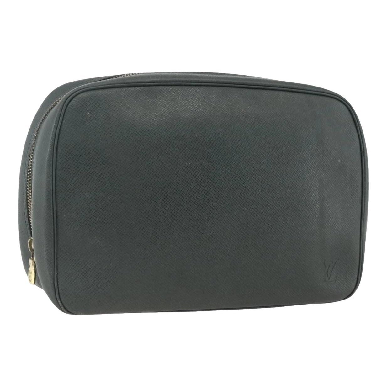 Clutch bag