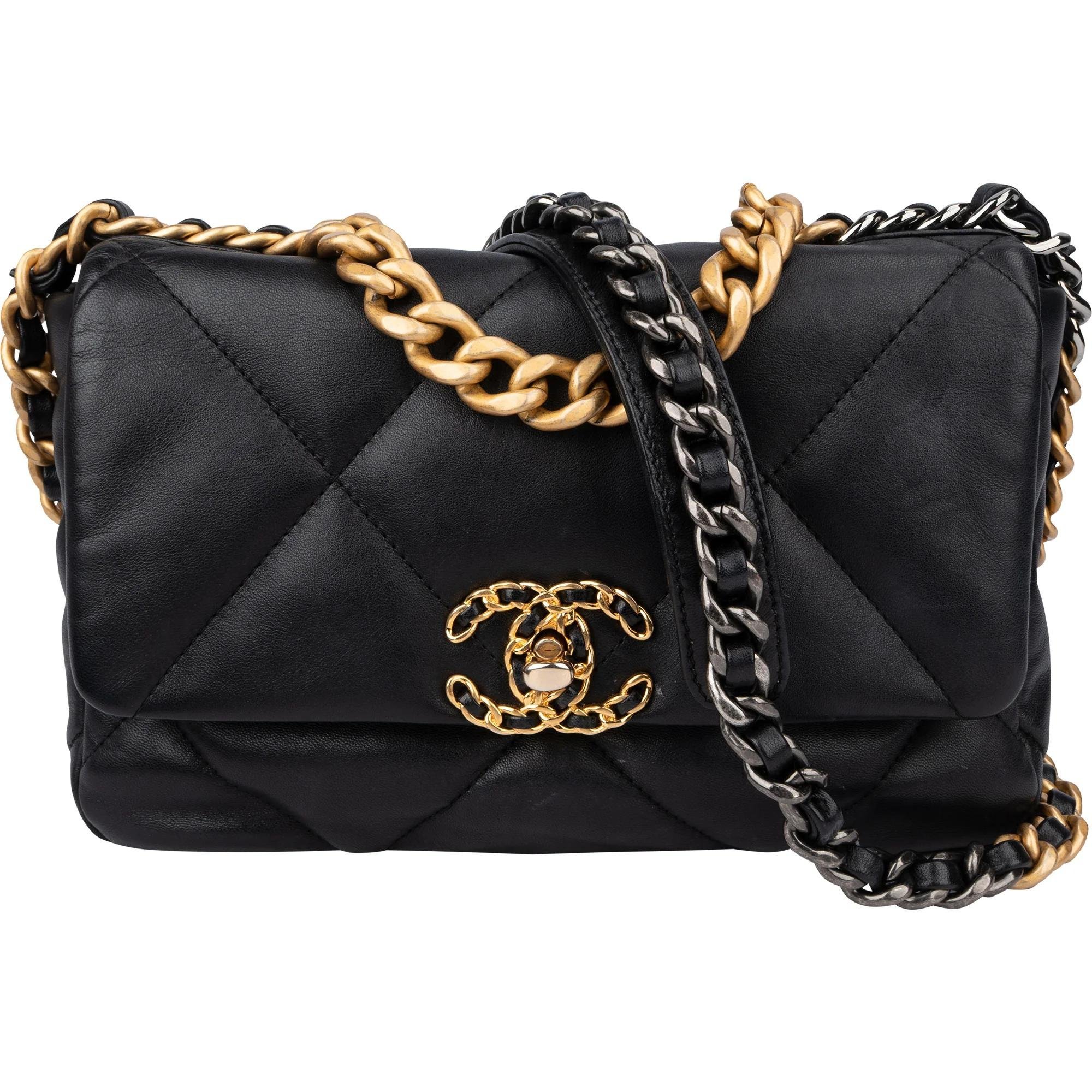 Chanel 19 leather crossbody bag
