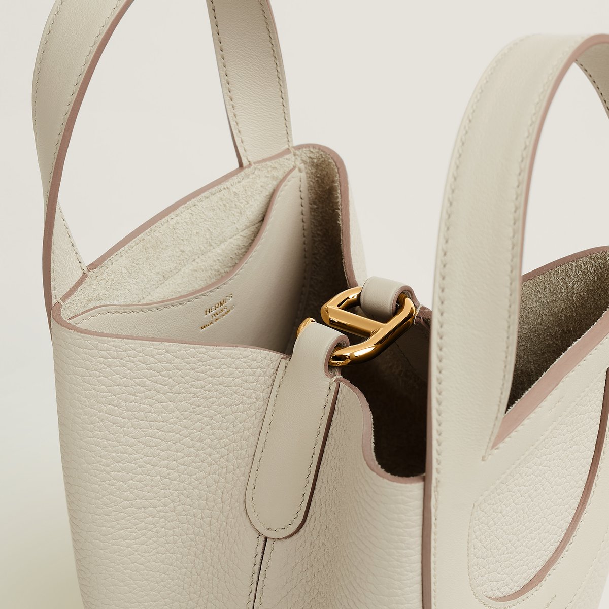 Béton Hermès In-the-loop 18 Bag