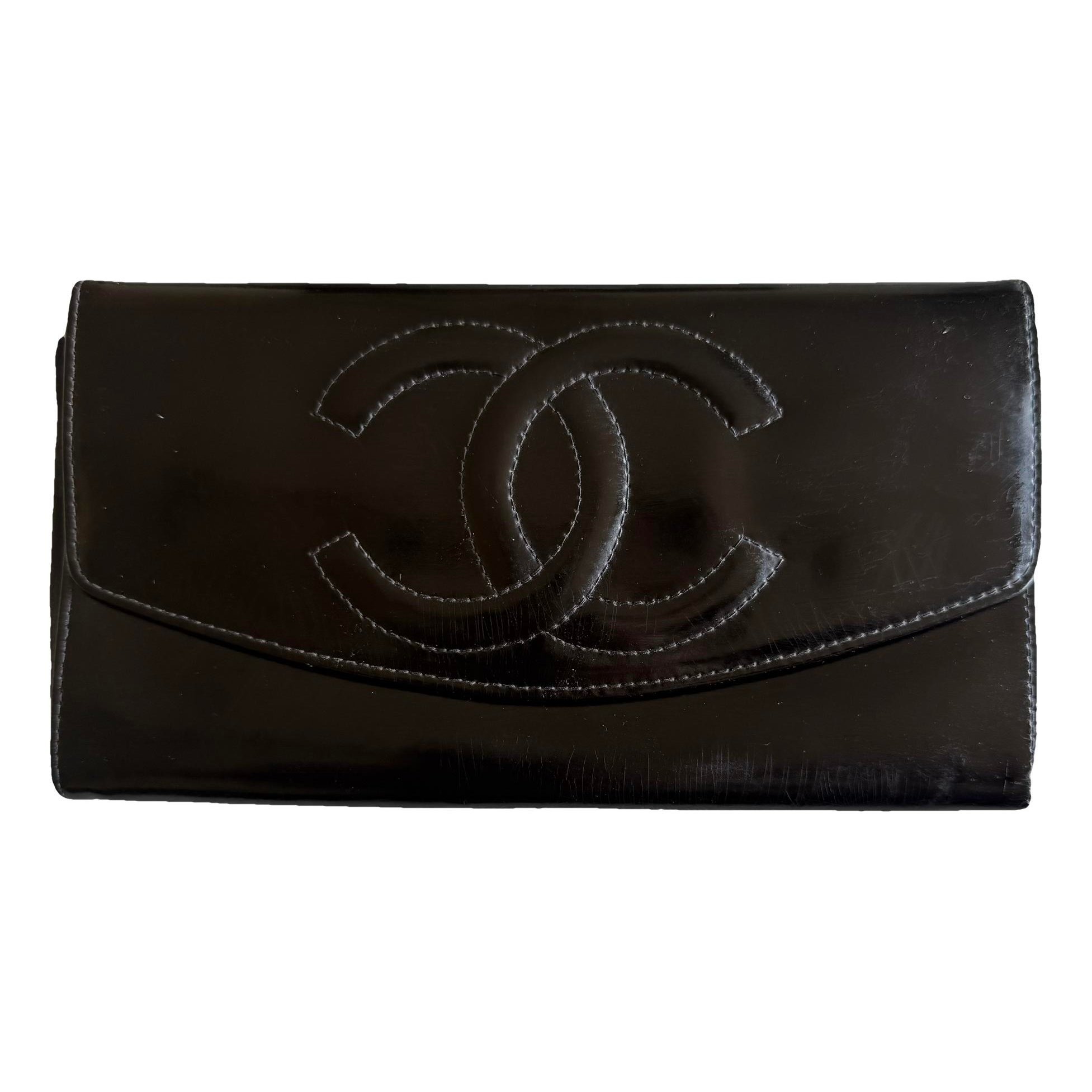 Wallet On Chain Double C patent leather crossbody bag