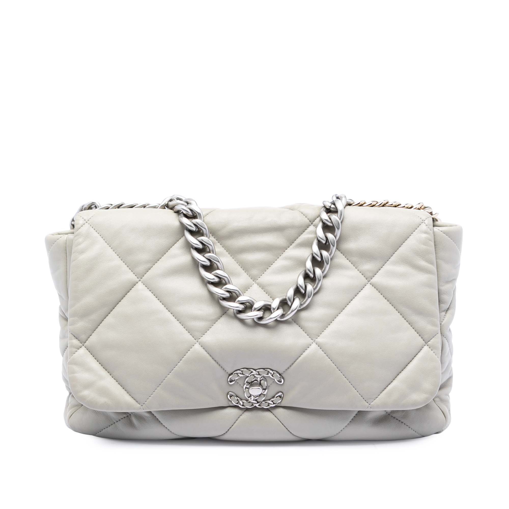 Chanel 19 leather handbag