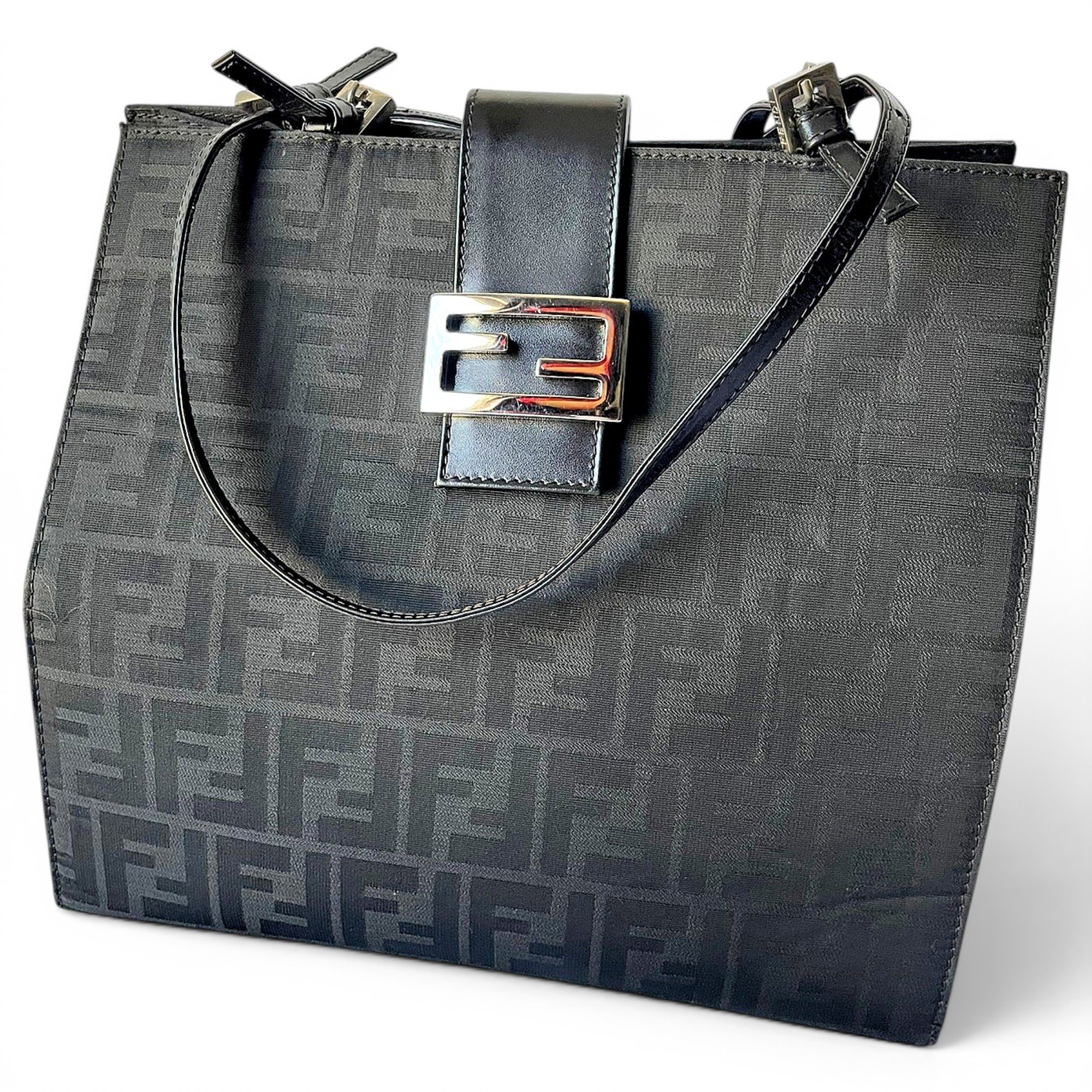Mamma Baguette cloth handbag