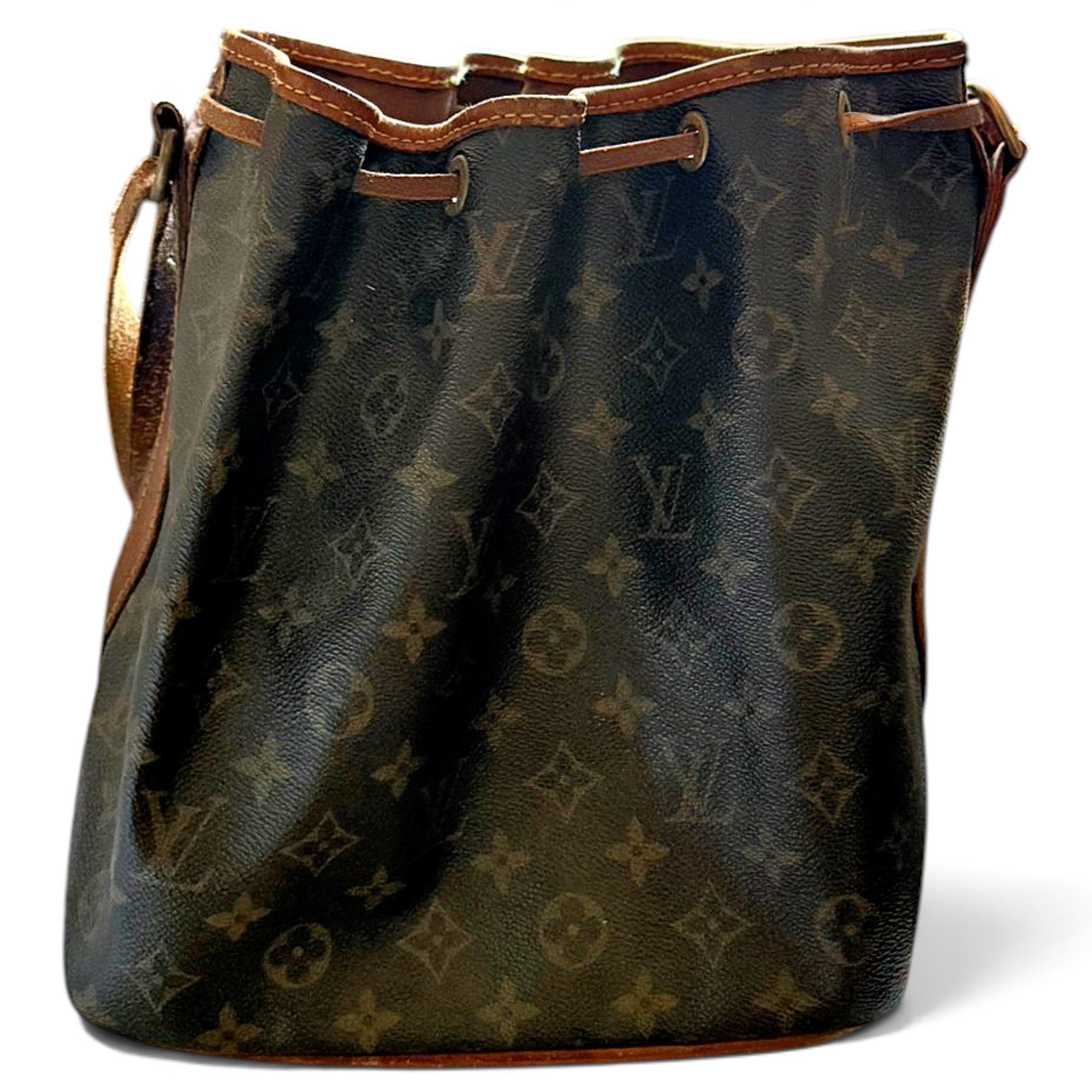 Noé leather handbag
