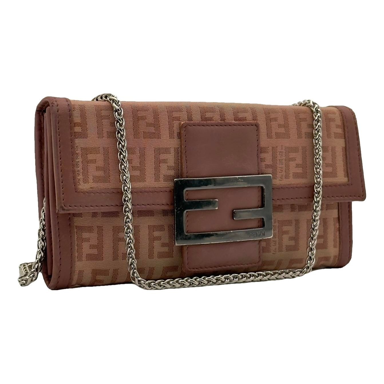 Baguette leather crossbody bag