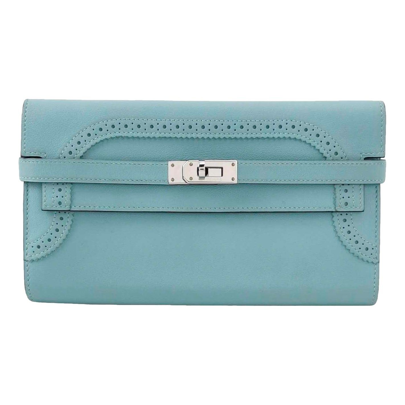 Kelly to go leather clutch bag
