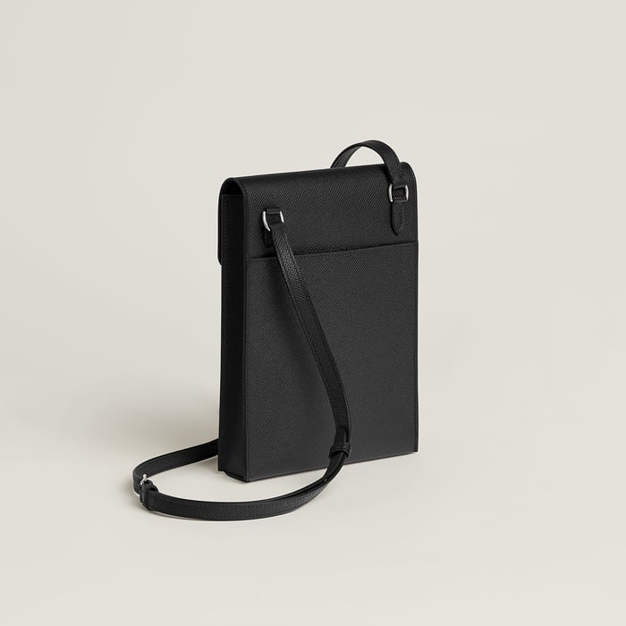Noir Hermèsnap Vertical to Go Pouch