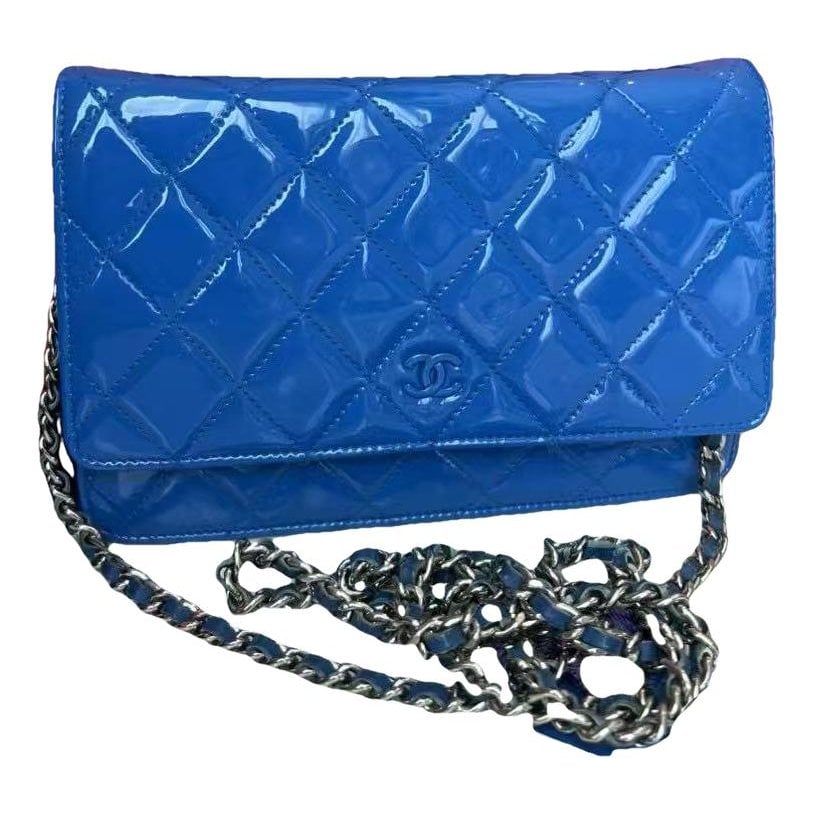 Wallet On Chain Timeless/Classique patent leather crossbody bag