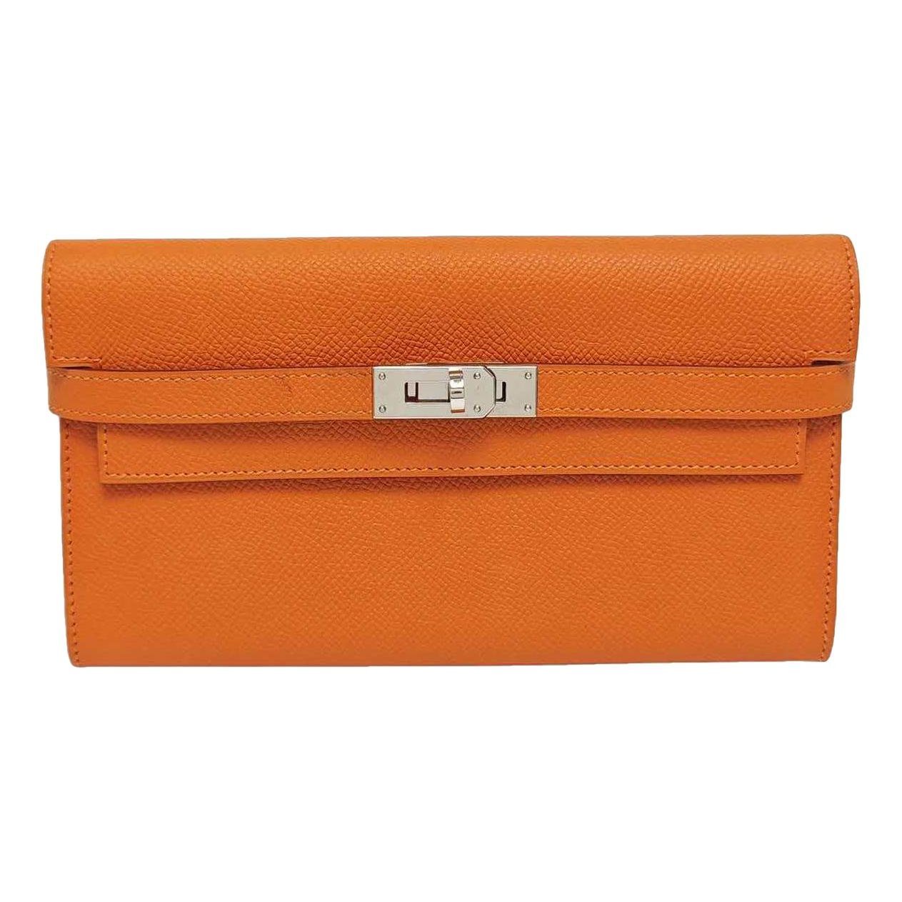 Kelly to go leather clutch bag