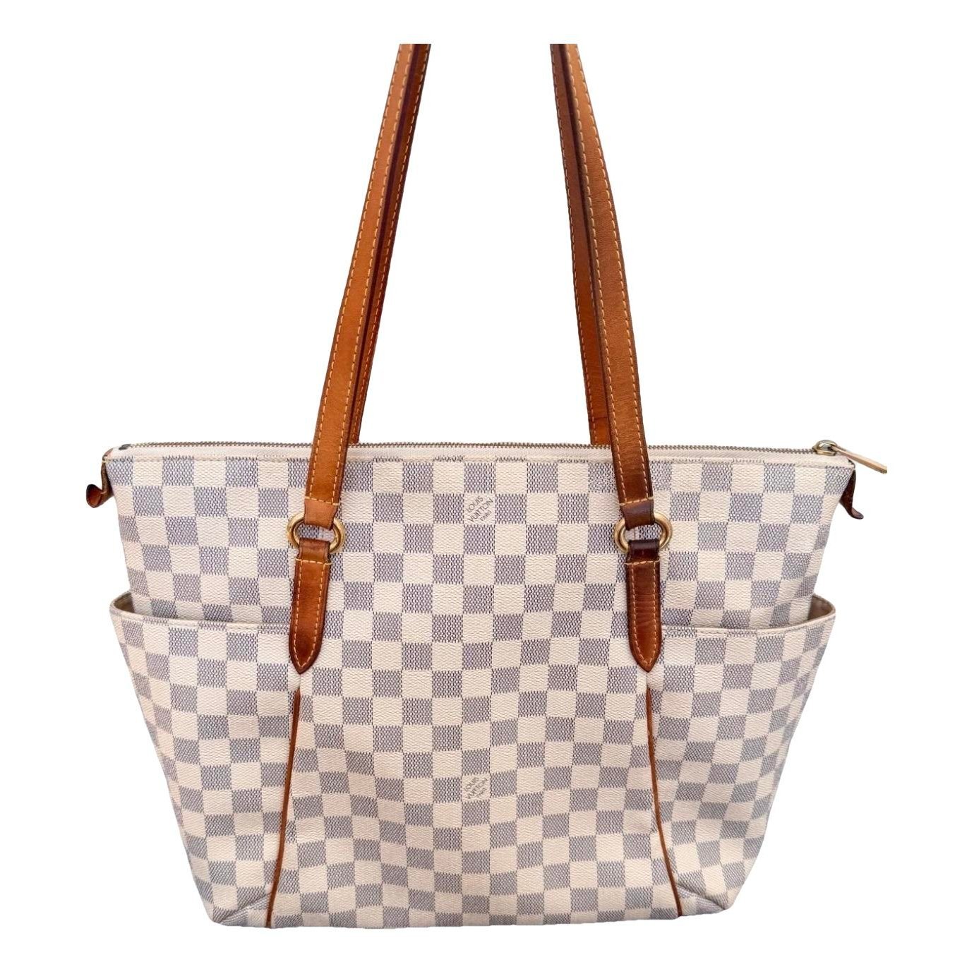 Totally leather handbag