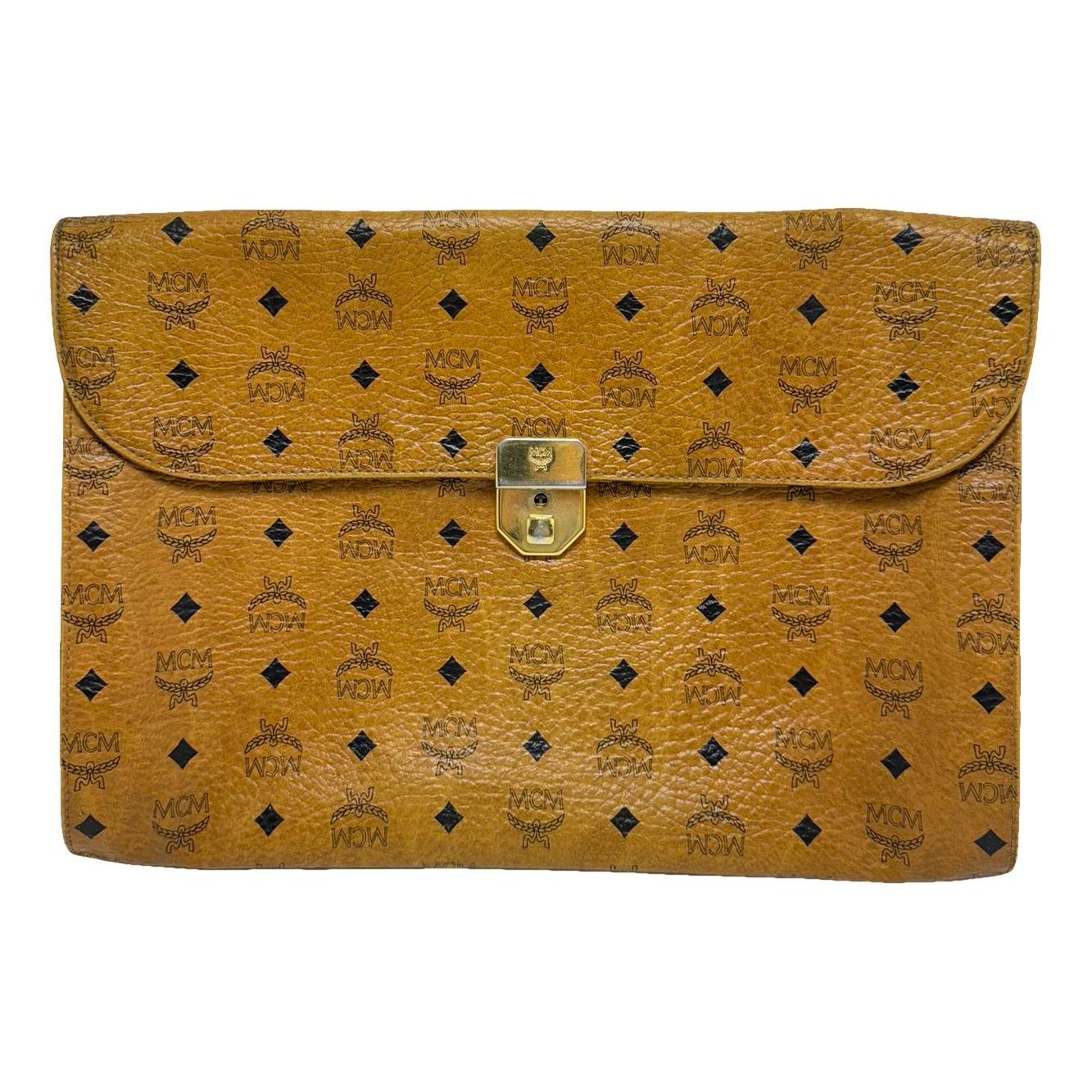 Leather clutch bag