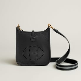 Evelyne 16 Amazone 백