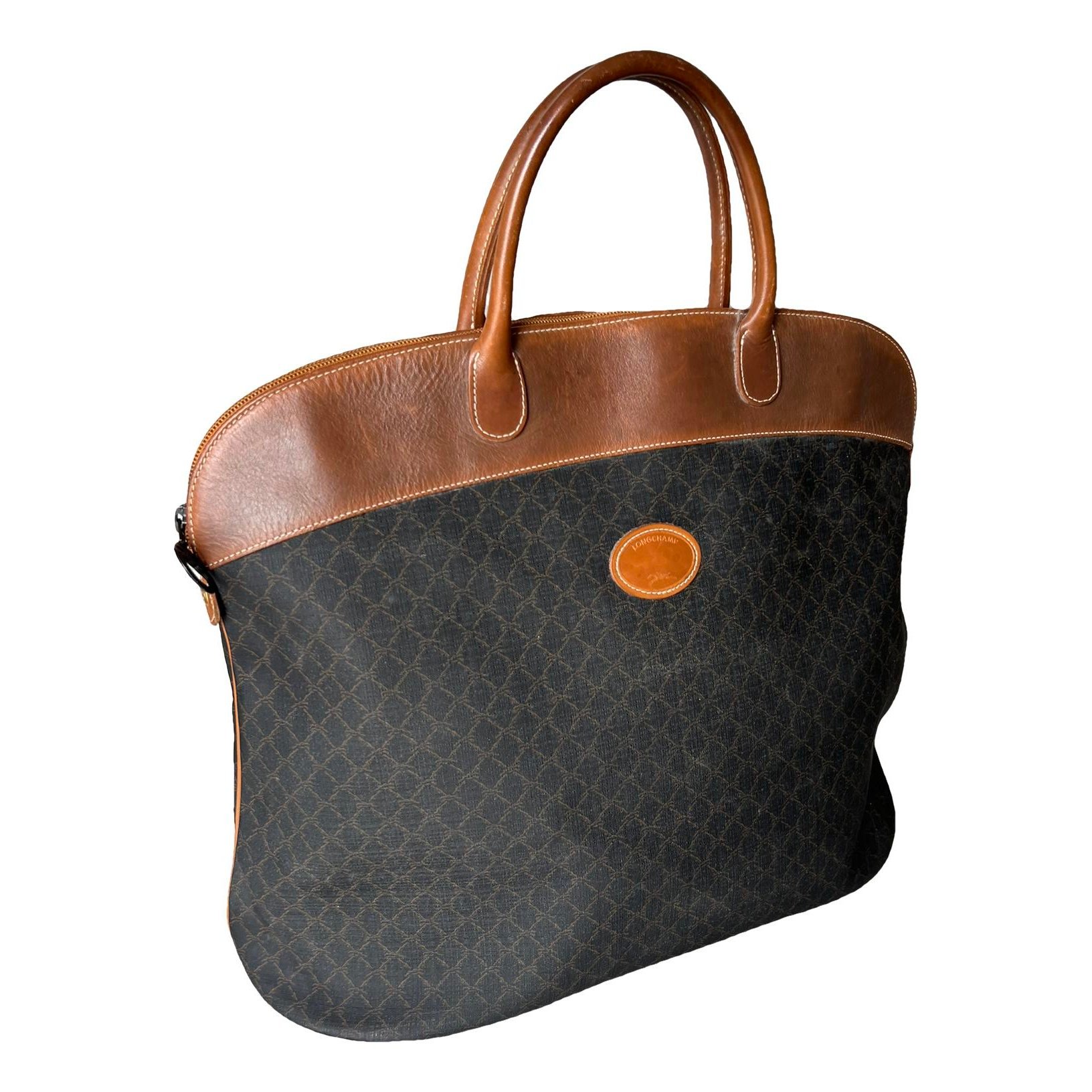 Leather travel bag
