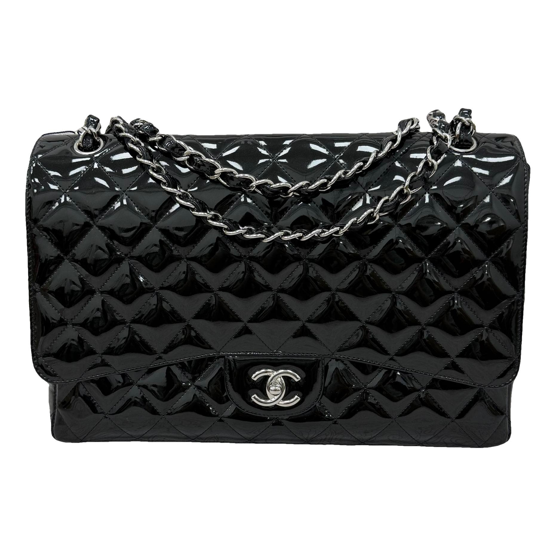 Timeless/Classique patent leather handbag