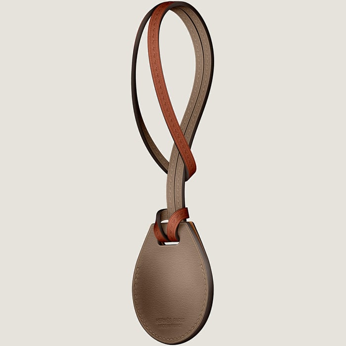 【未開封新品】AirTag Hermes Belge de Weimar Hermès Apple AirTag Hermès bicolor bag charm Beige De Weimar