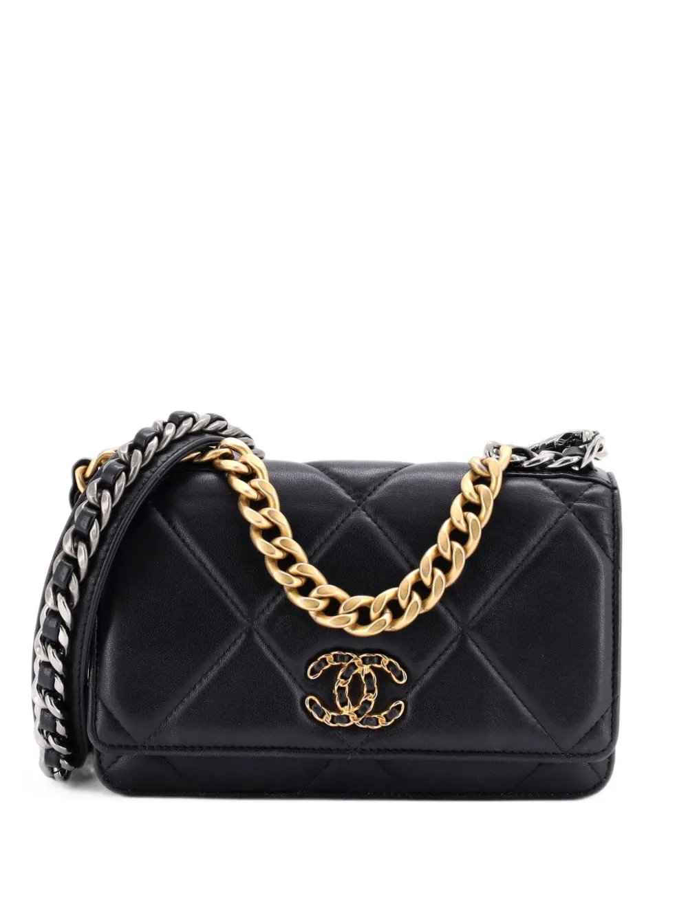 19 Wallet on Chain Quilted Goatskin crossbody bag