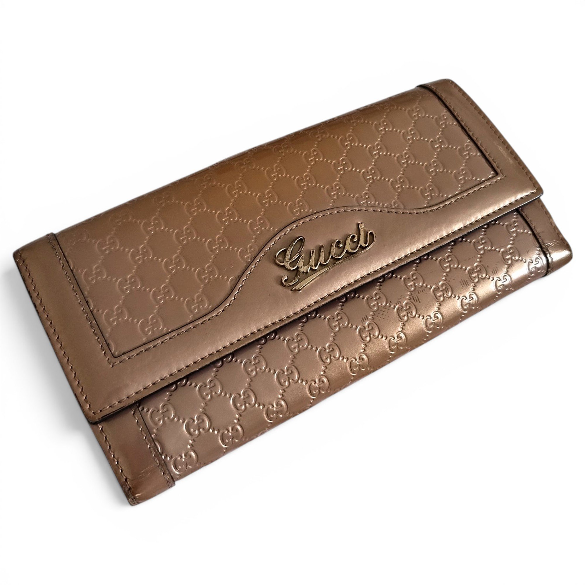 Patent leather clutch bag