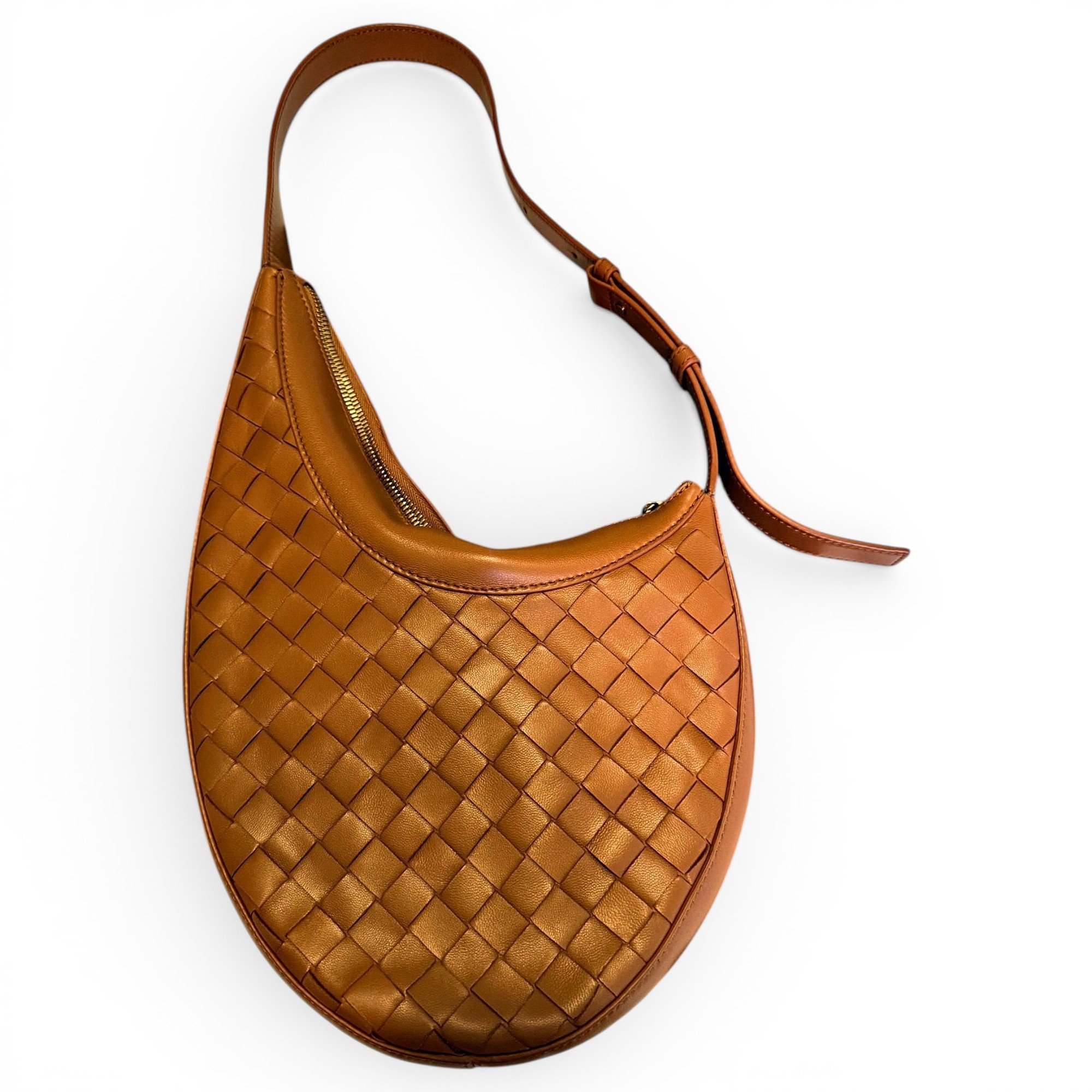 Drop leather handbag