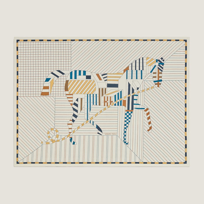 Cheval Au Faubourg Blanket