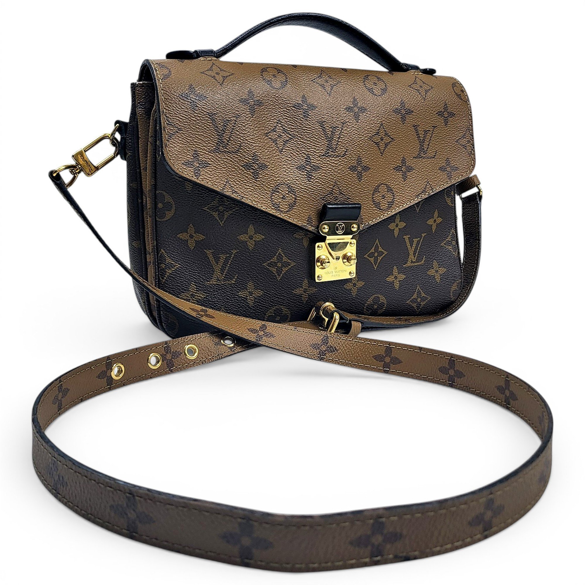 Metis leather handbag