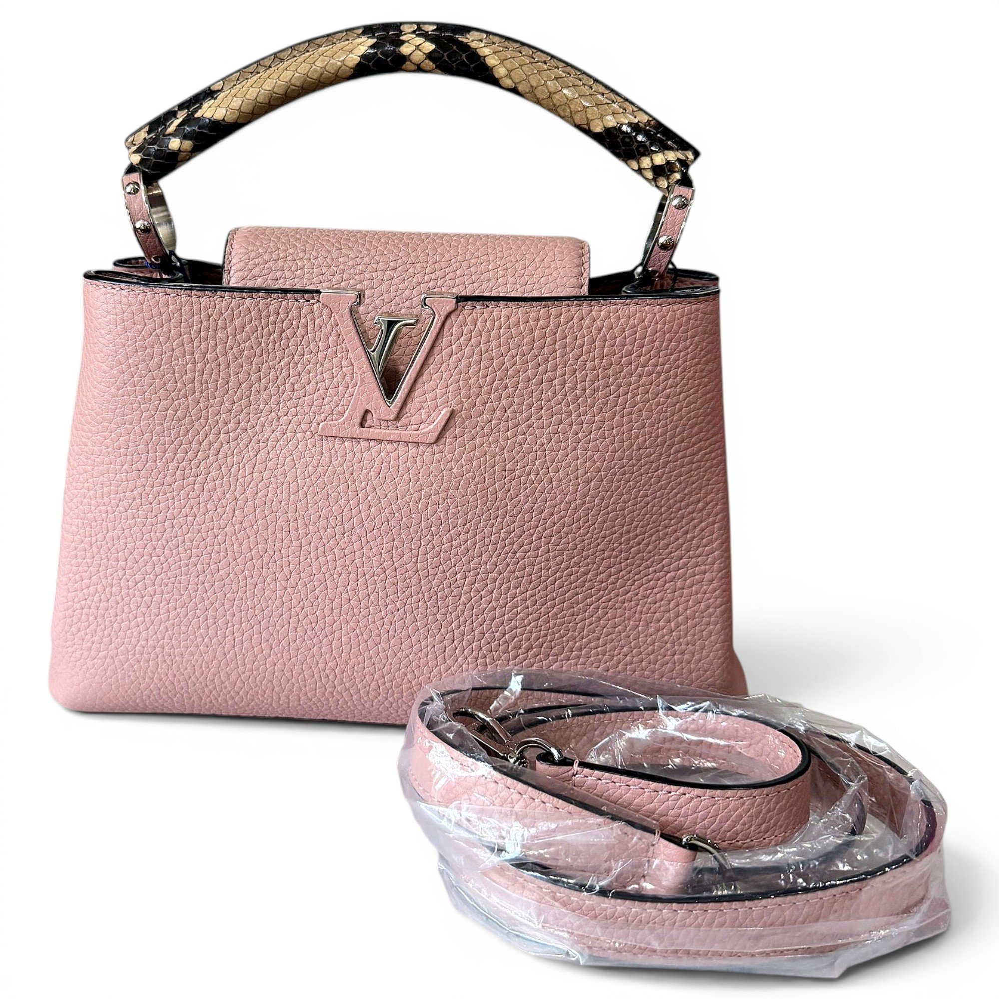 Capucines leather handbag